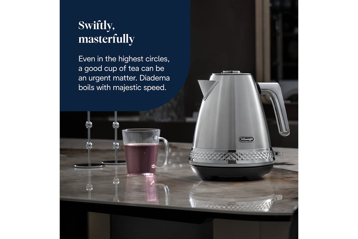 De'Longhi 1.7L Diadema Platium Kettle | KBV3001.M | Brushed Steel-2