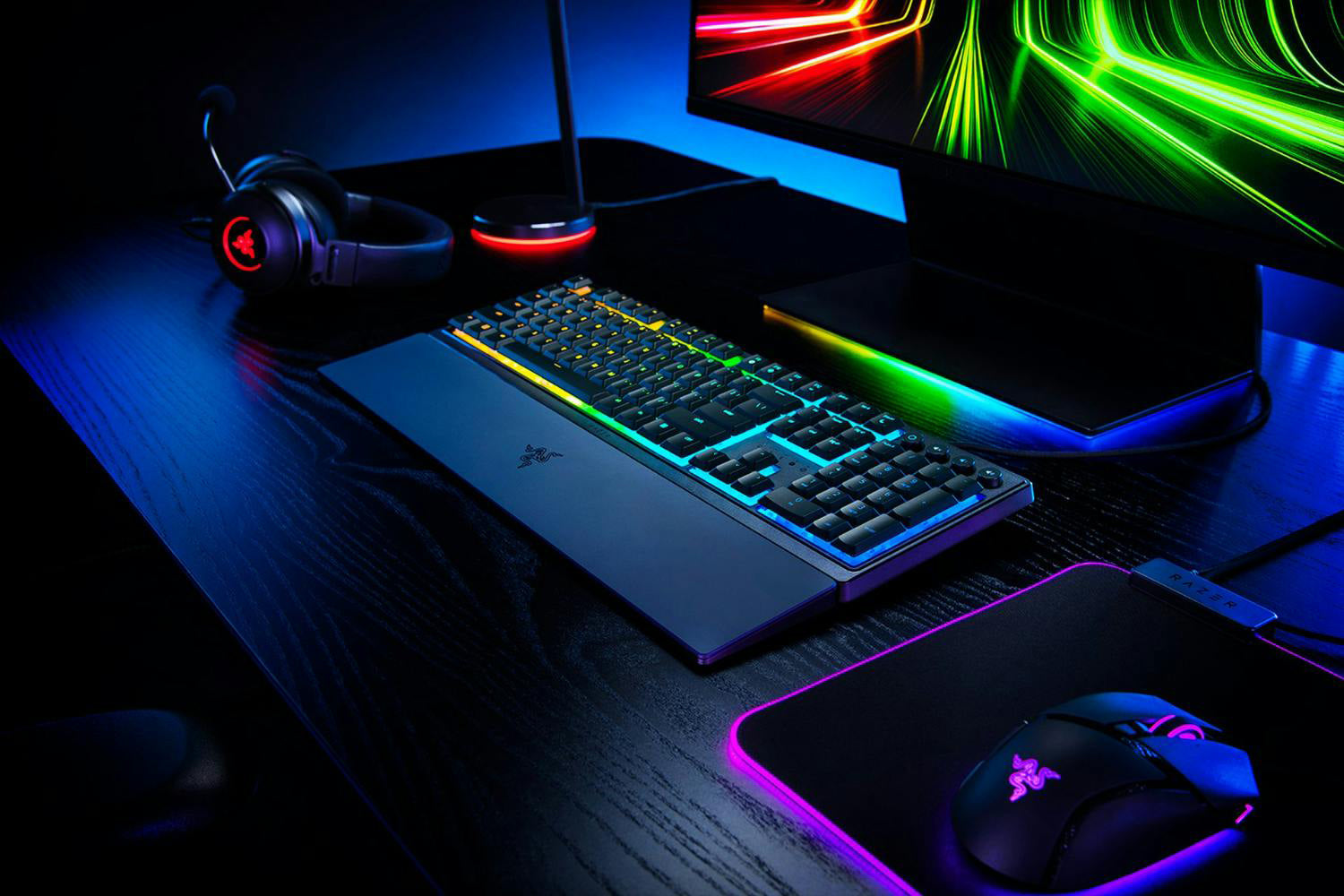 Razer Ornata V3 UK Gaming Keyboard-2