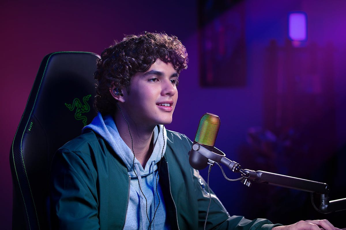 Razer Seiren V3 RGB USB Microphone | Chroma-6
