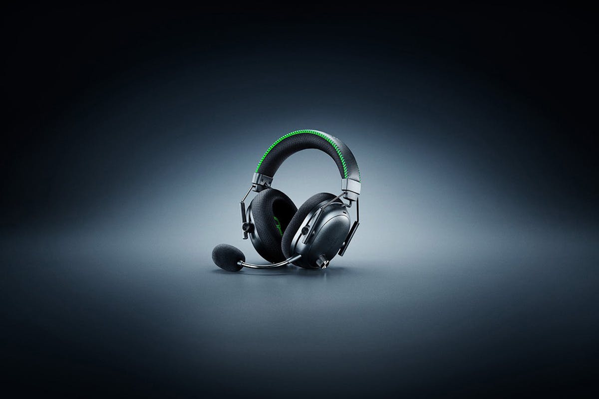 Razer BlackShark V3 Pro Xbox Over-Ear Wireless Gaming Noise Cancelling Headset | Black-5
