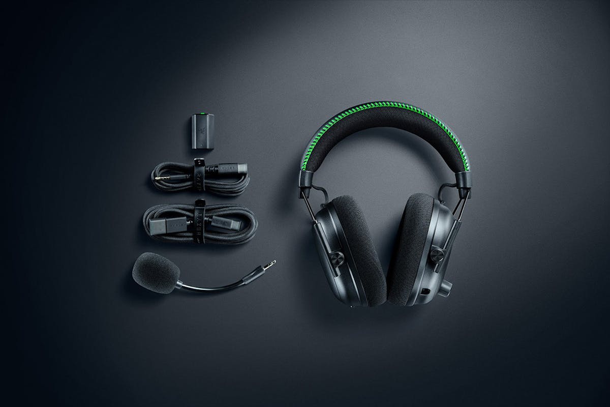 Razer BlackShark V3 Pro Xbox Over-Ear Wireless Gaming Noise Cancelling Headset | Black-6