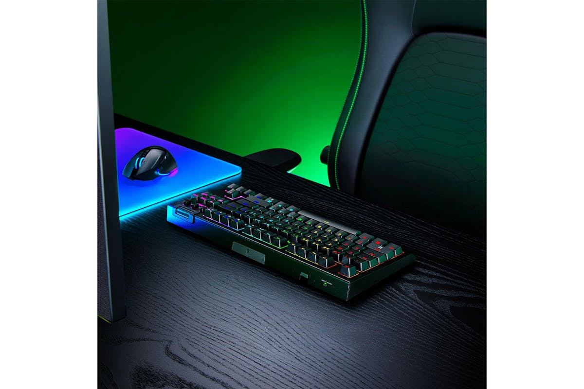 Razer Blackwidow V4 Tenkeyless Hyperspeed Wireless Keyboard | Black-6