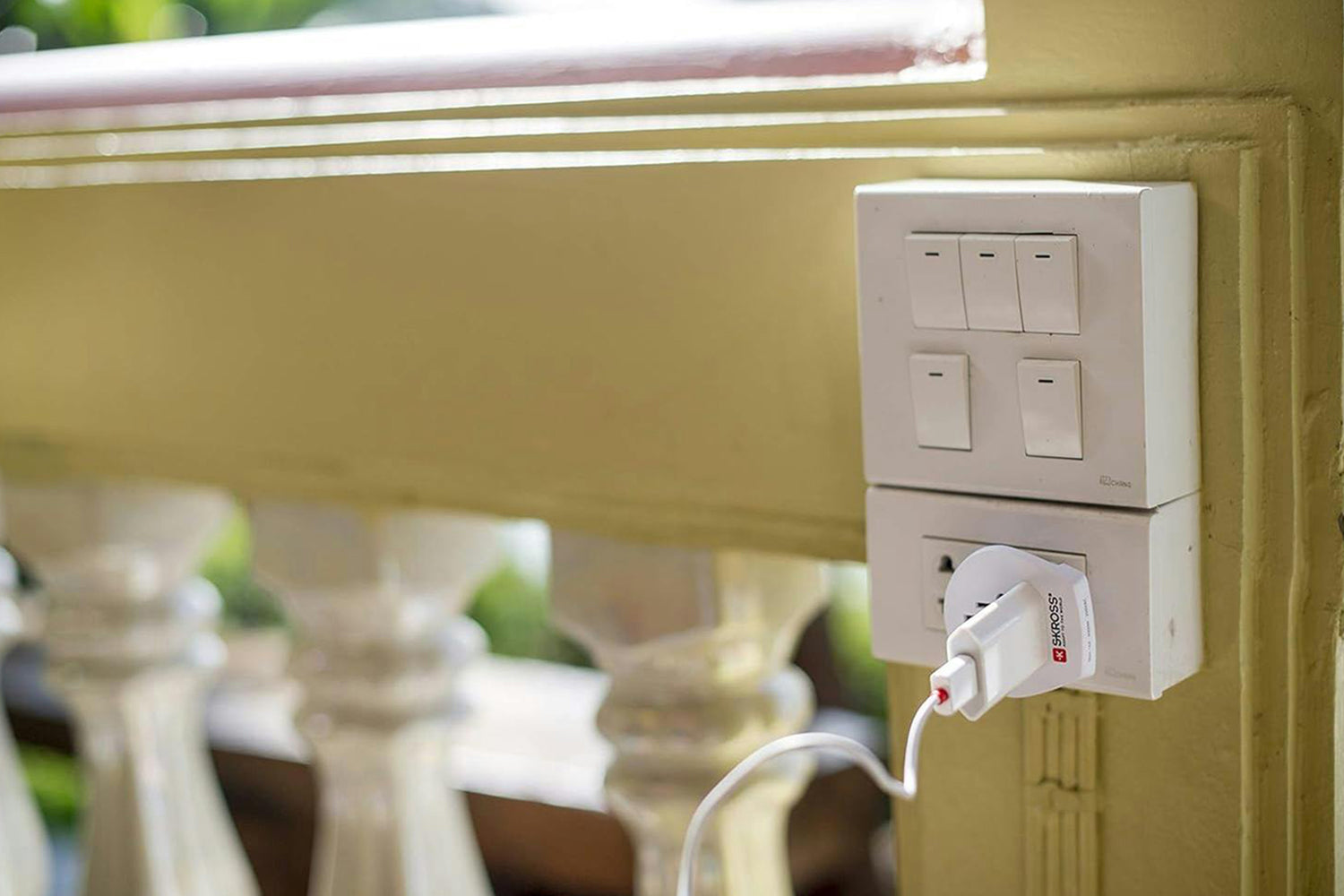 Skross World to Europe Travel Adapter | White-2
