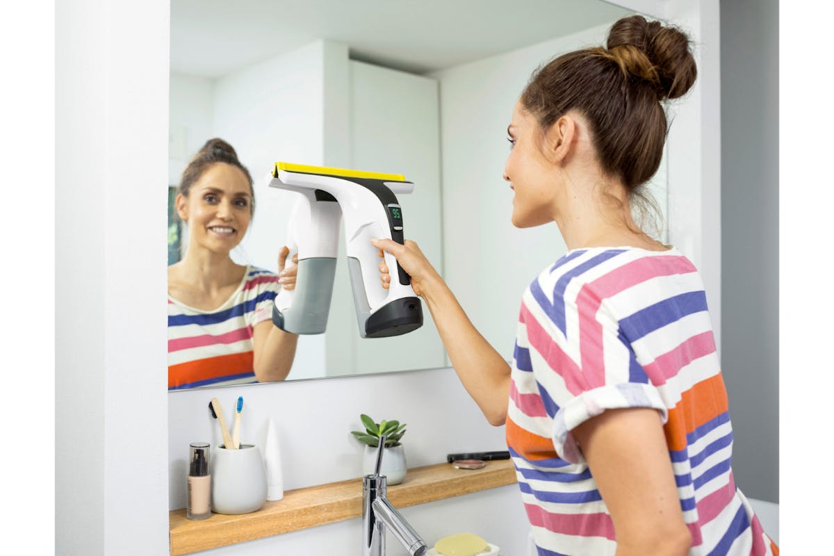 Karcher WV 6 Plus N Window Glass Vac Vacuum Cleaner | 1.633-743.0-7