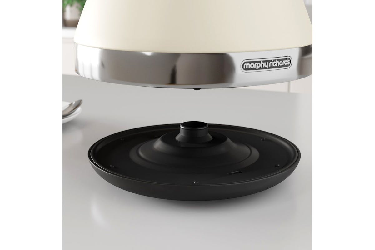 Morphy Richards 1.5L Venture Pyramid Kettle | Cream | 100132-6