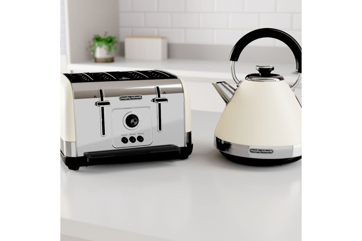 Morphy Richards 1.5L Venture Pyramid Kettle | Cream | 100132-8
