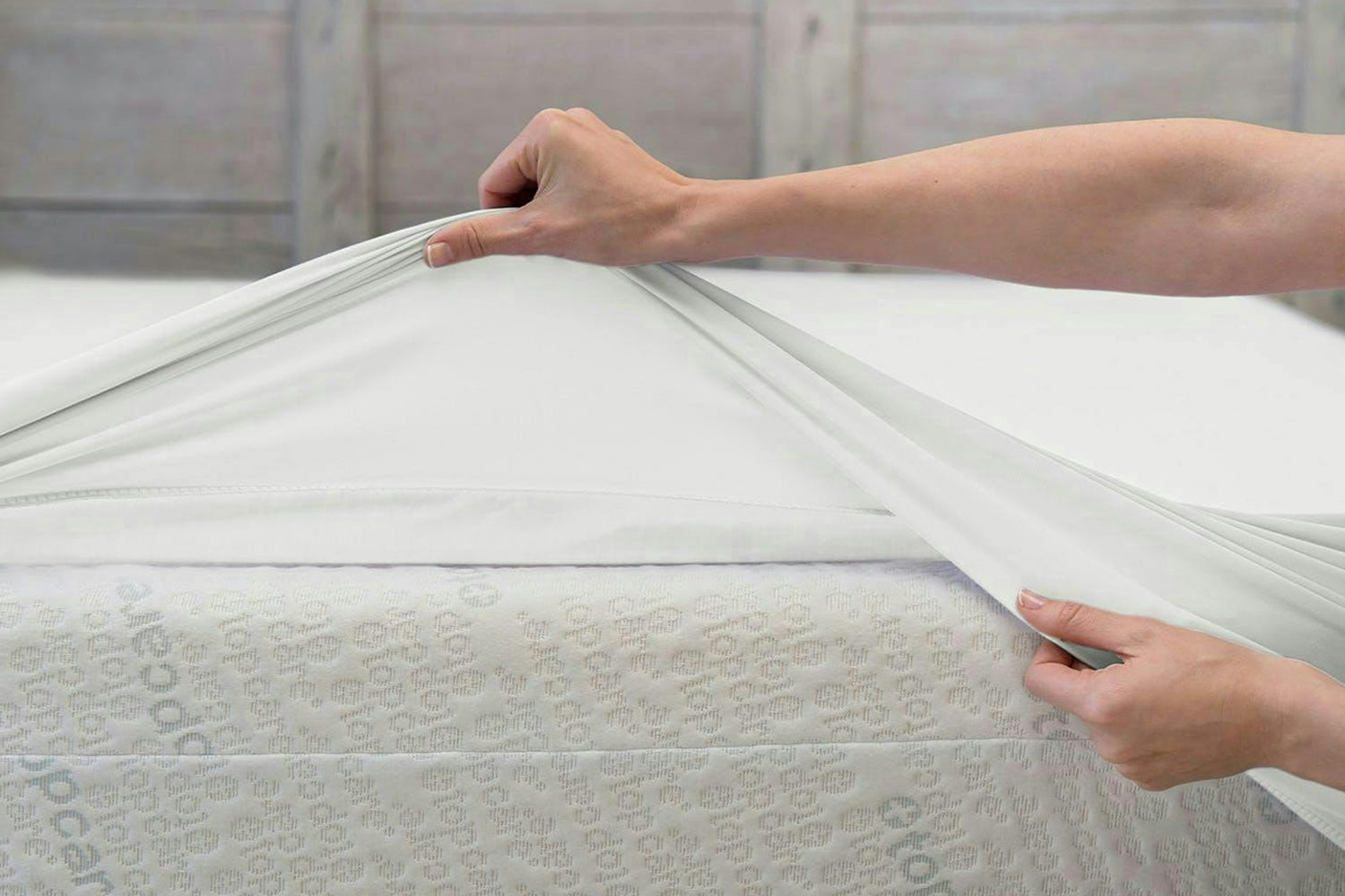 B-Sensible | NaturZinc Mattress Protector | King-2