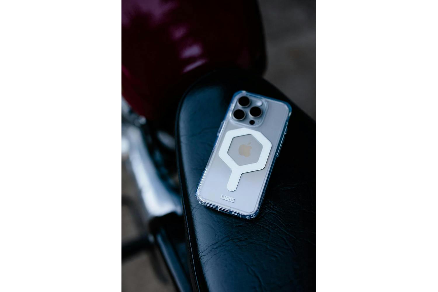 UAG iPhone 16 Pro Max Plyo Magsafe Case | Ice White-2