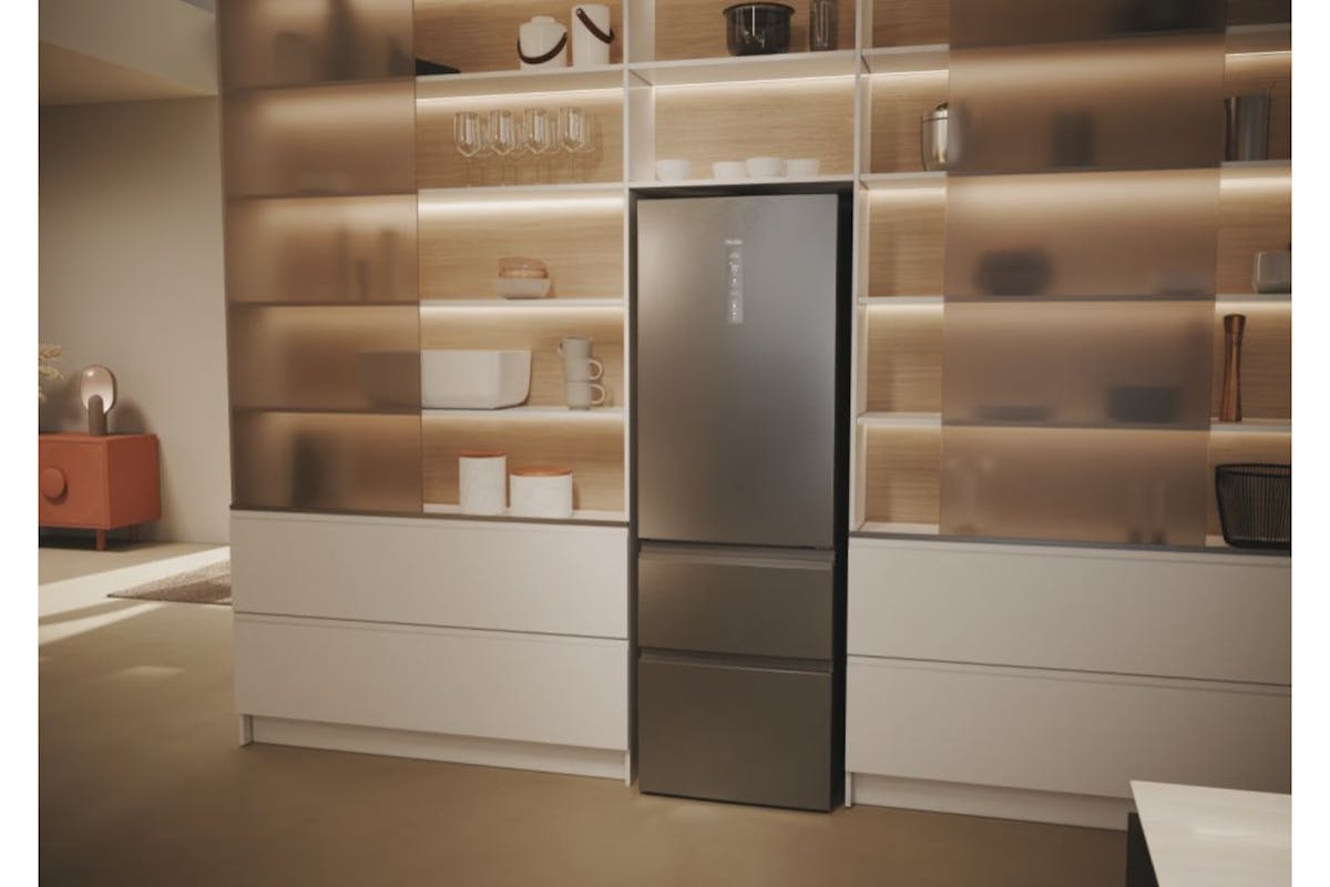 Haier 3D 60 Series 5 Freestanding Fridge Freezer | HTW5618ENMG-15