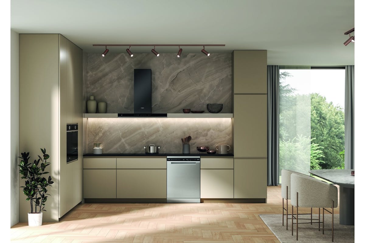 Whirlpool Freestanding Dishwasher | 15 Place | W8FHS61XUK-16