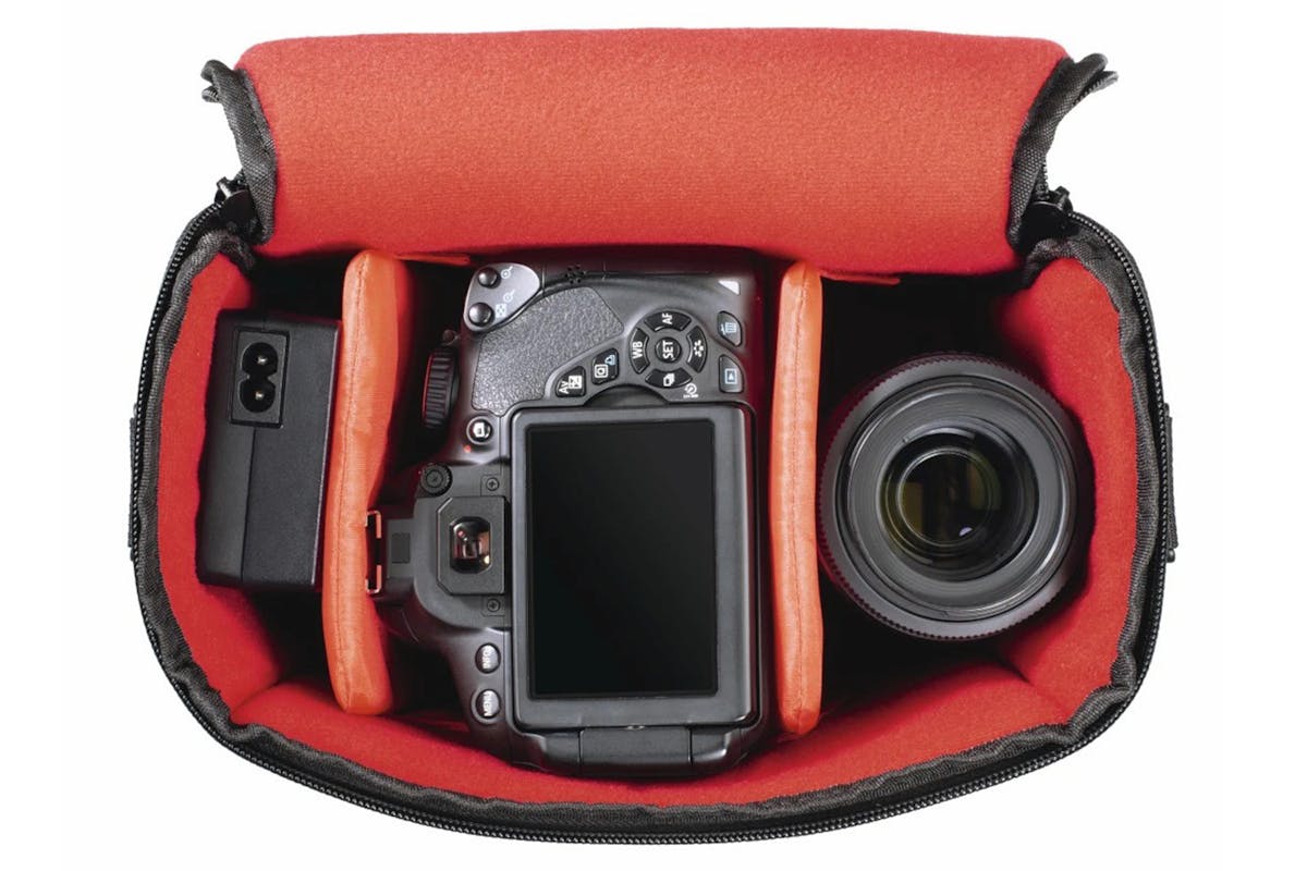 Hama Albany HC 130 Camera Bag | Black-9