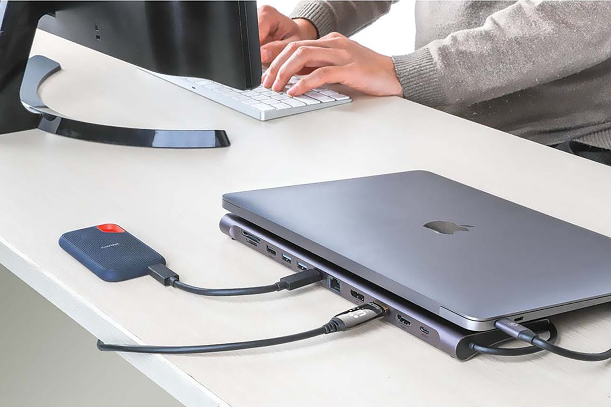 Manhattan USB-C PD 12-in-1 Triple Monitor 4K Docking Station-4