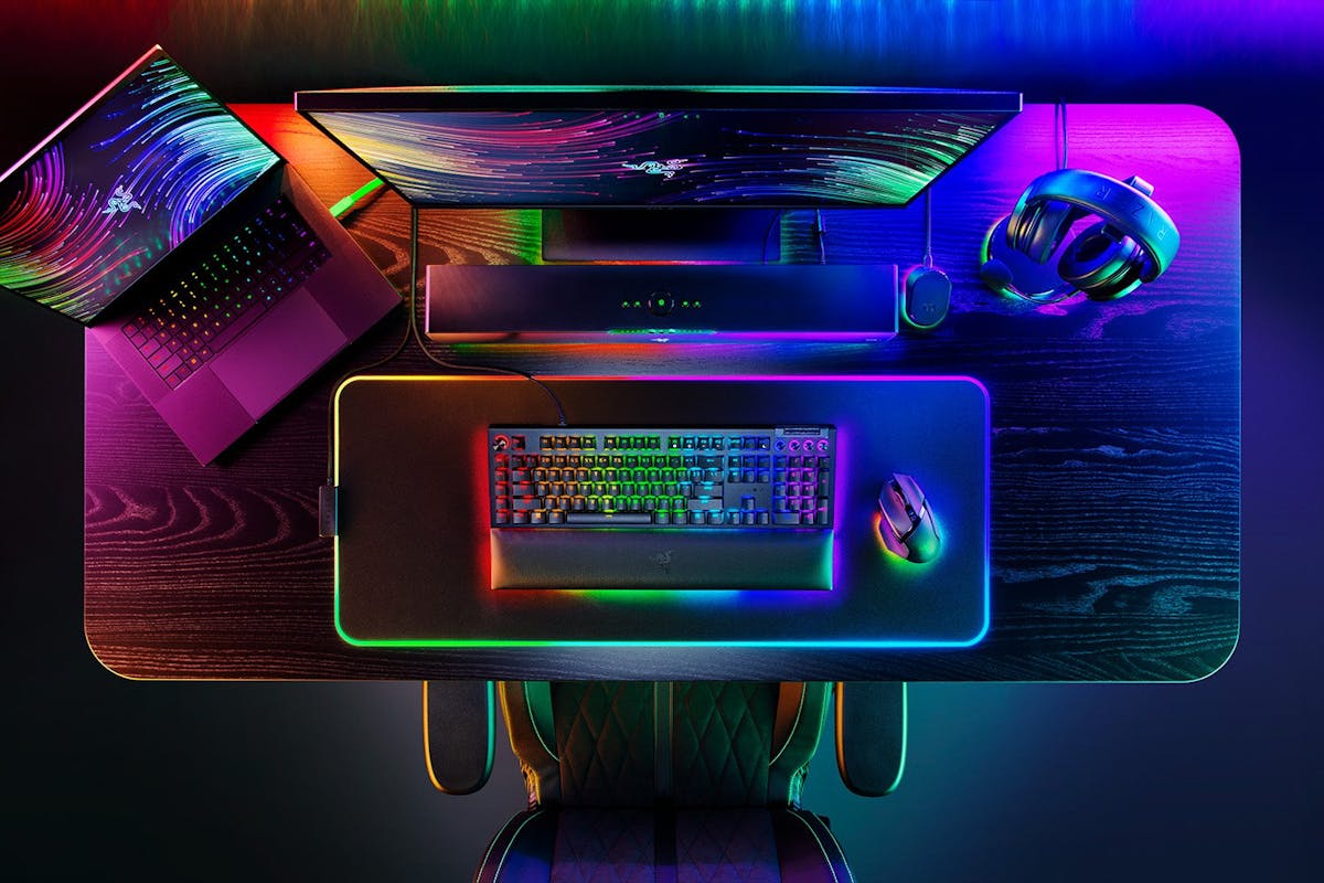 Razer BlackWidow V4 Pro UK Gaming Keyboard | Black-3