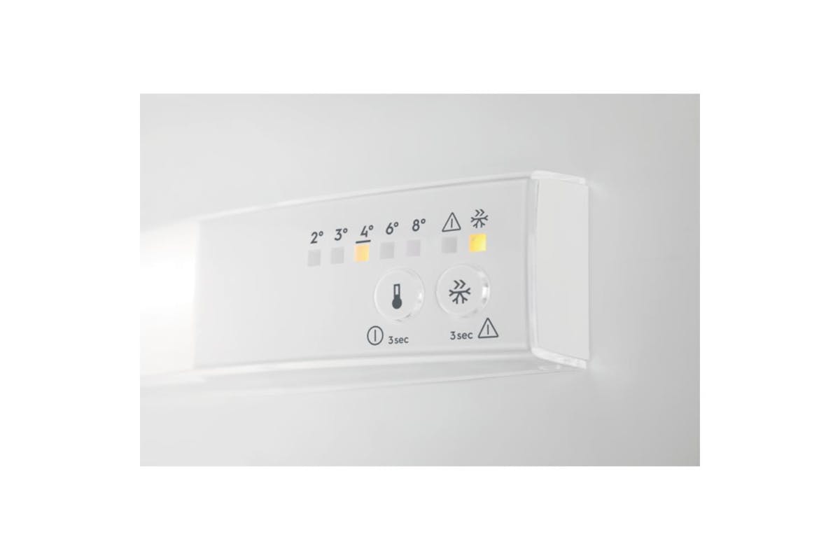Electrolux Integrated Fridge Freezer | LNT6NE18S-8