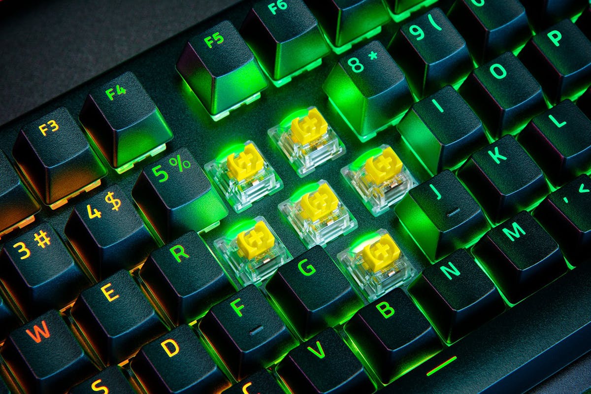 Razer BlackWidow V4 Pro UK Gaming Keyboard | Black-7
