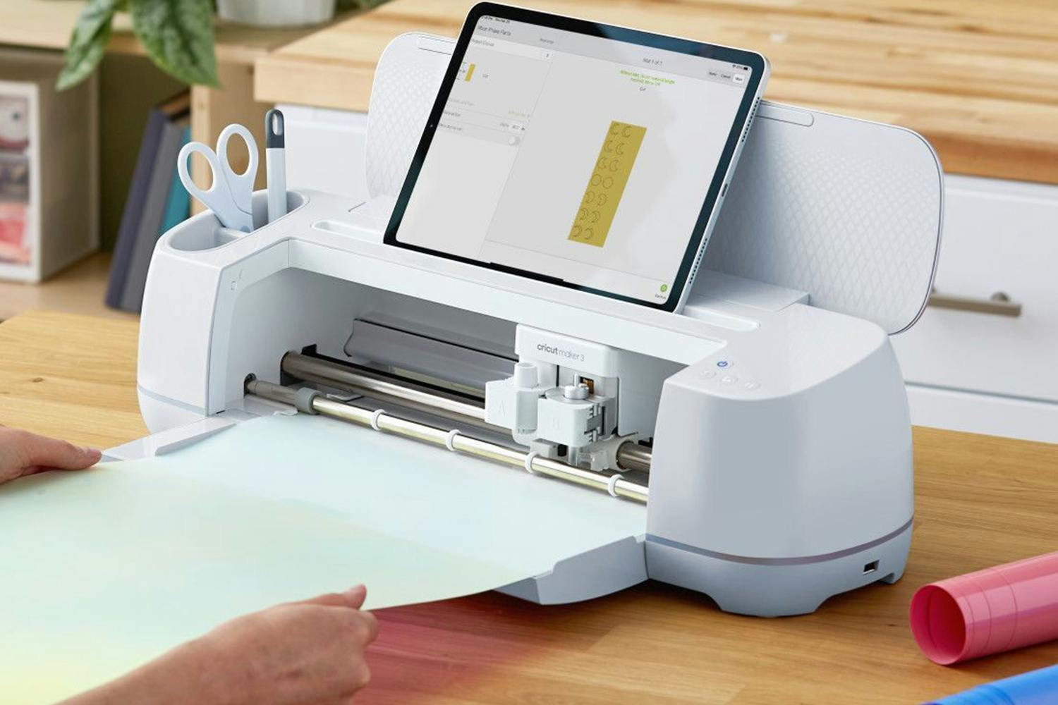 Cricut 13" x 9' Smart Iron-On Roll | Holographic Translucent Blue-2
