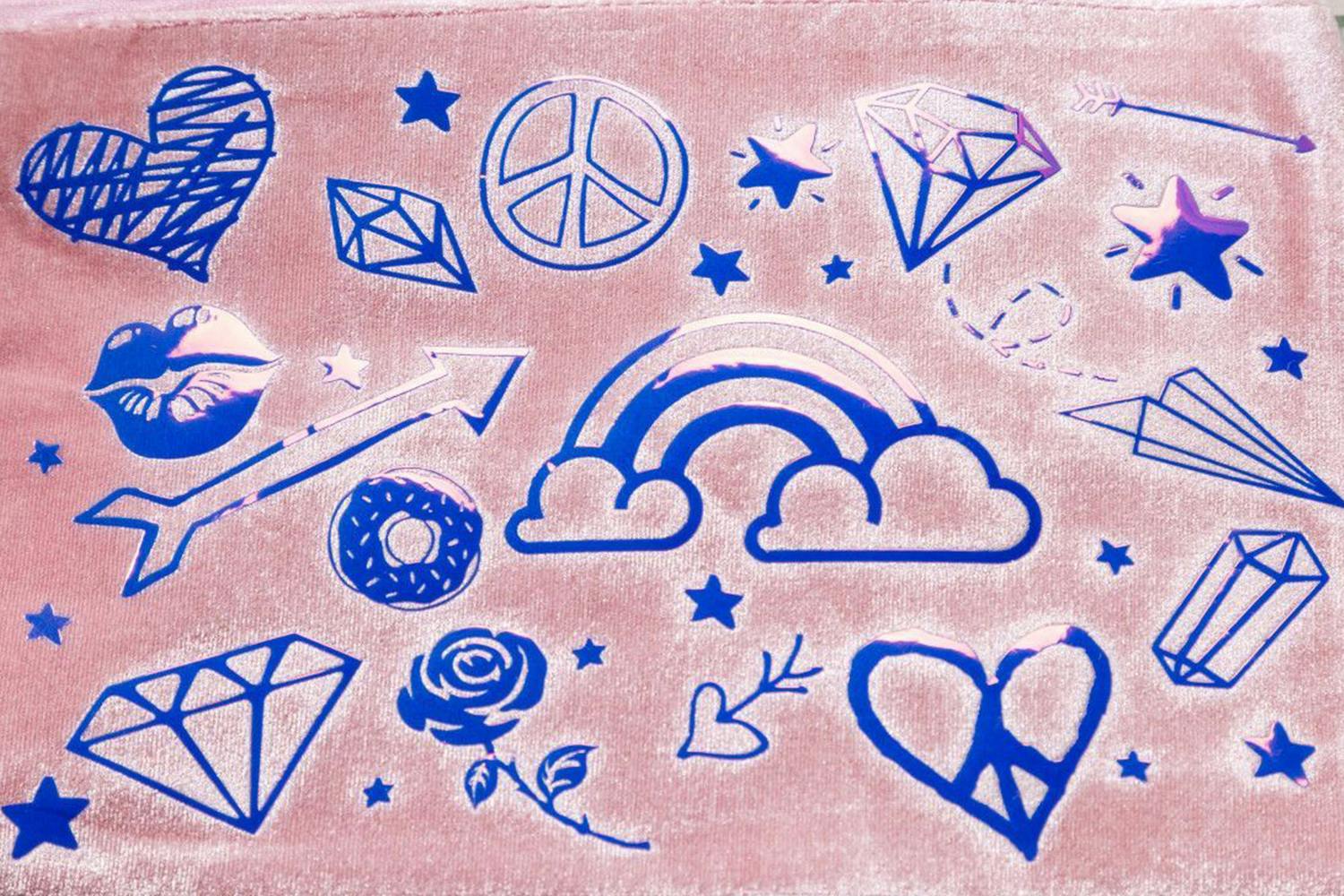 Cricut 13" x 9' Smart Iron-On Roll | Holographic Translucent Blue-5