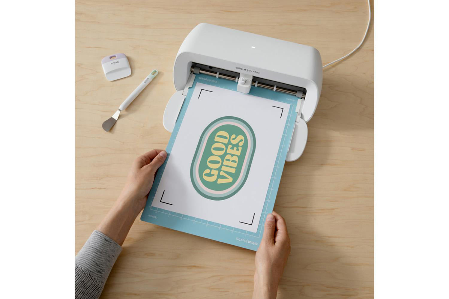 Cricut 8.3" x 11.7" Printable Iron-On For Light Fabrics | A4-3