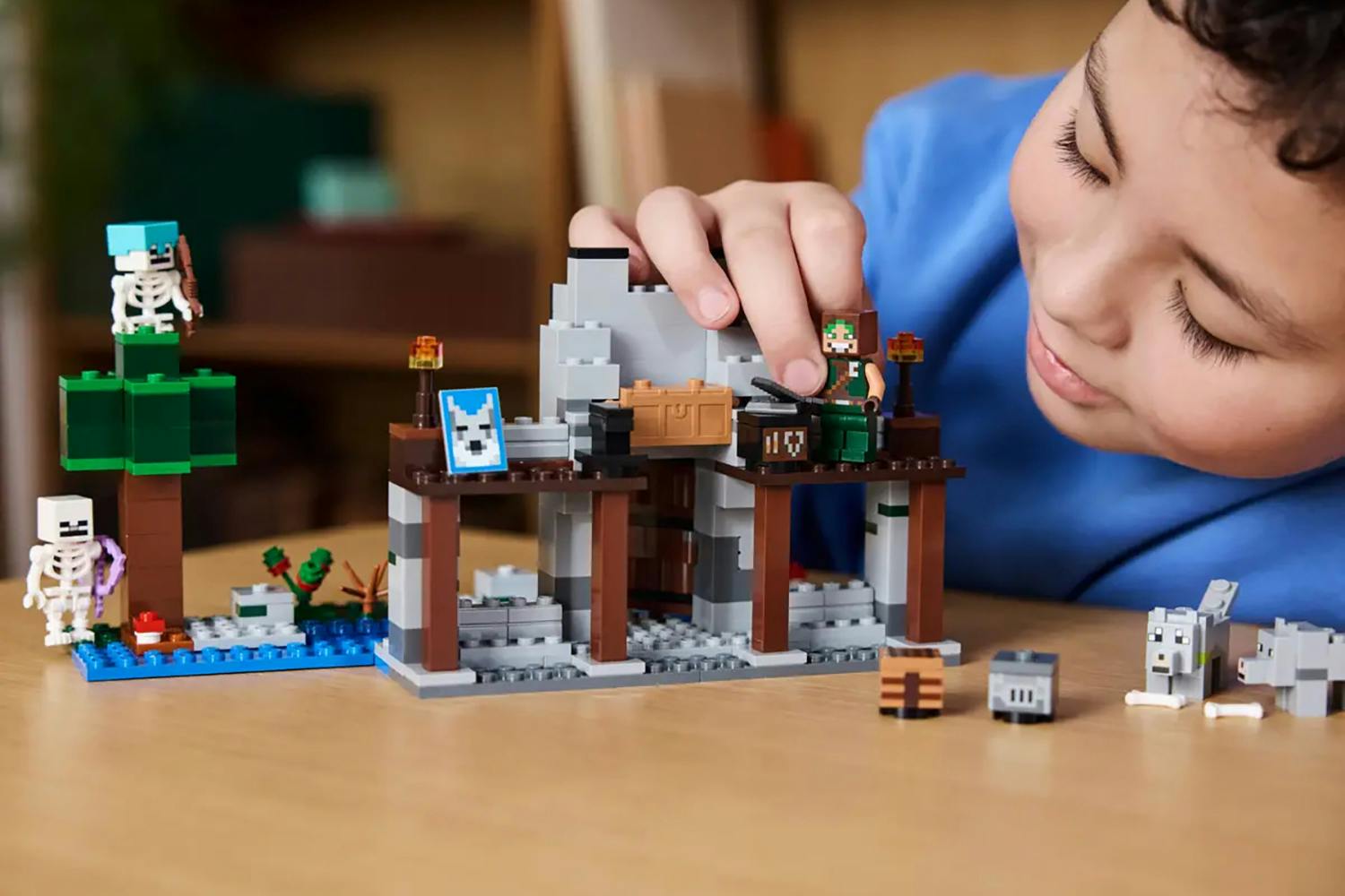 Lego The Wolf Stronghold Building Toys Set-7