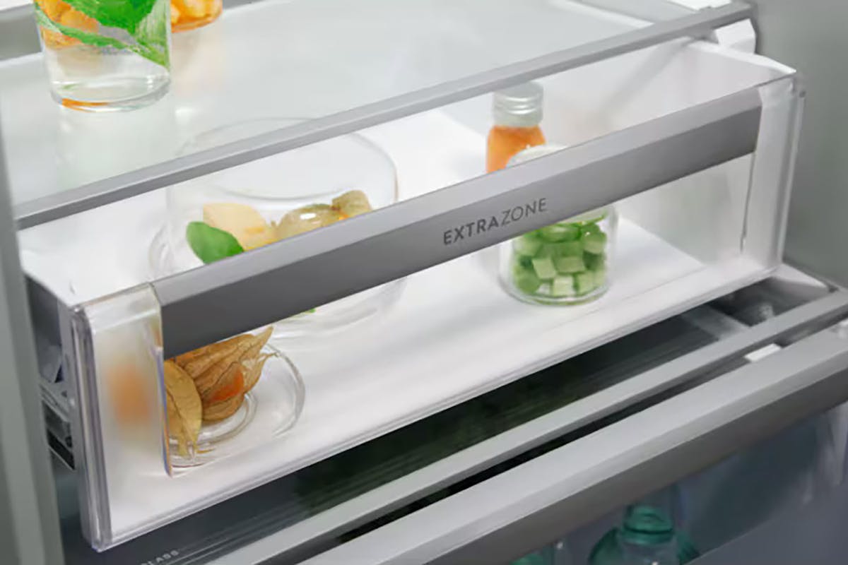 Electrolux 600 Series Integrated Larder Fridge | KRD6DE18C-5
