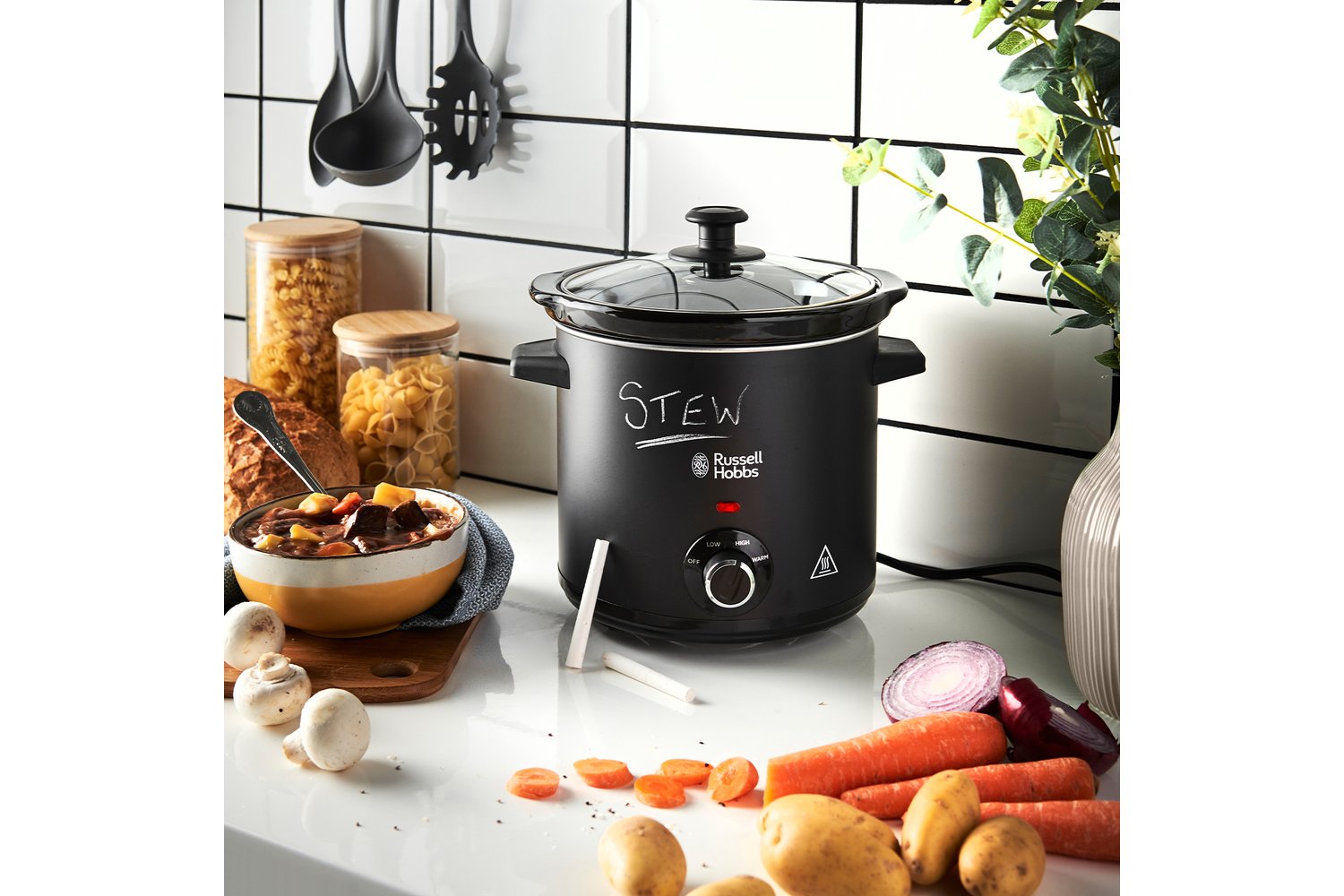 Russell Hobbs 3.5L Chalk Board Slow Cooker | 24180 | Black-6