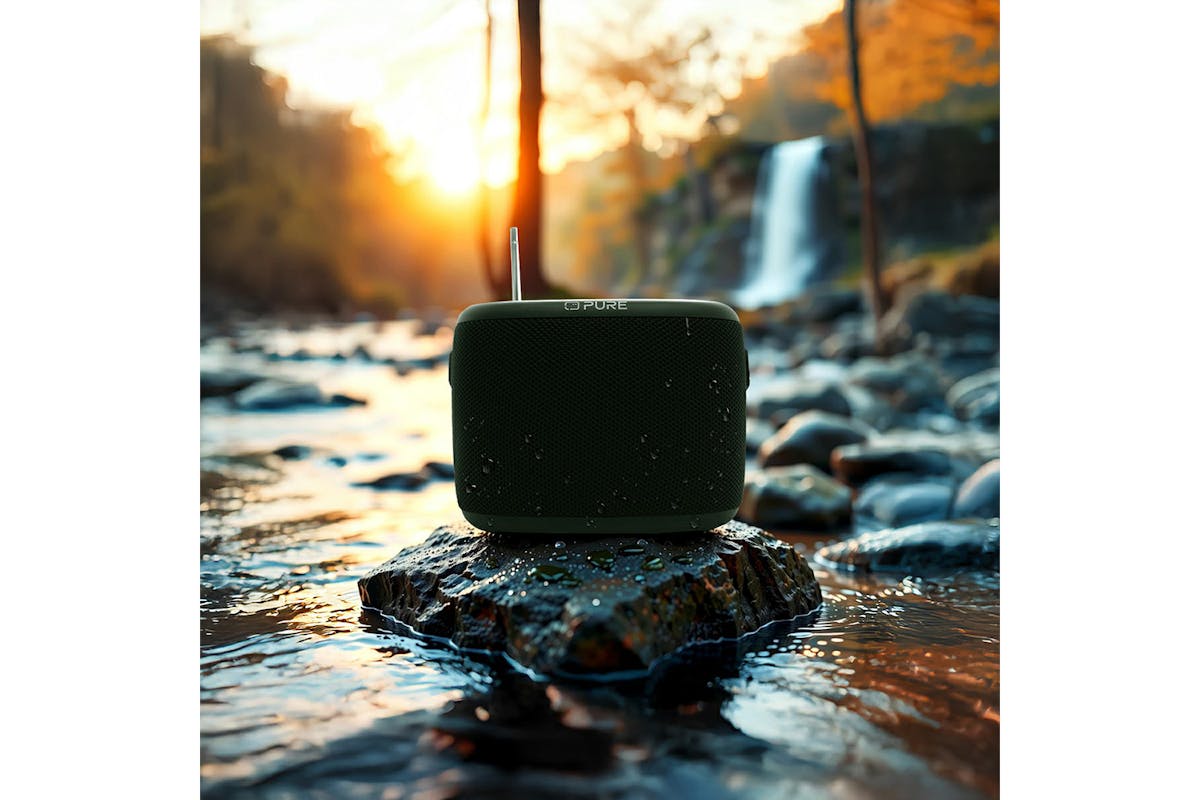 Pure Woodland Portable Bluetooth Speaker with Radio | Green-3