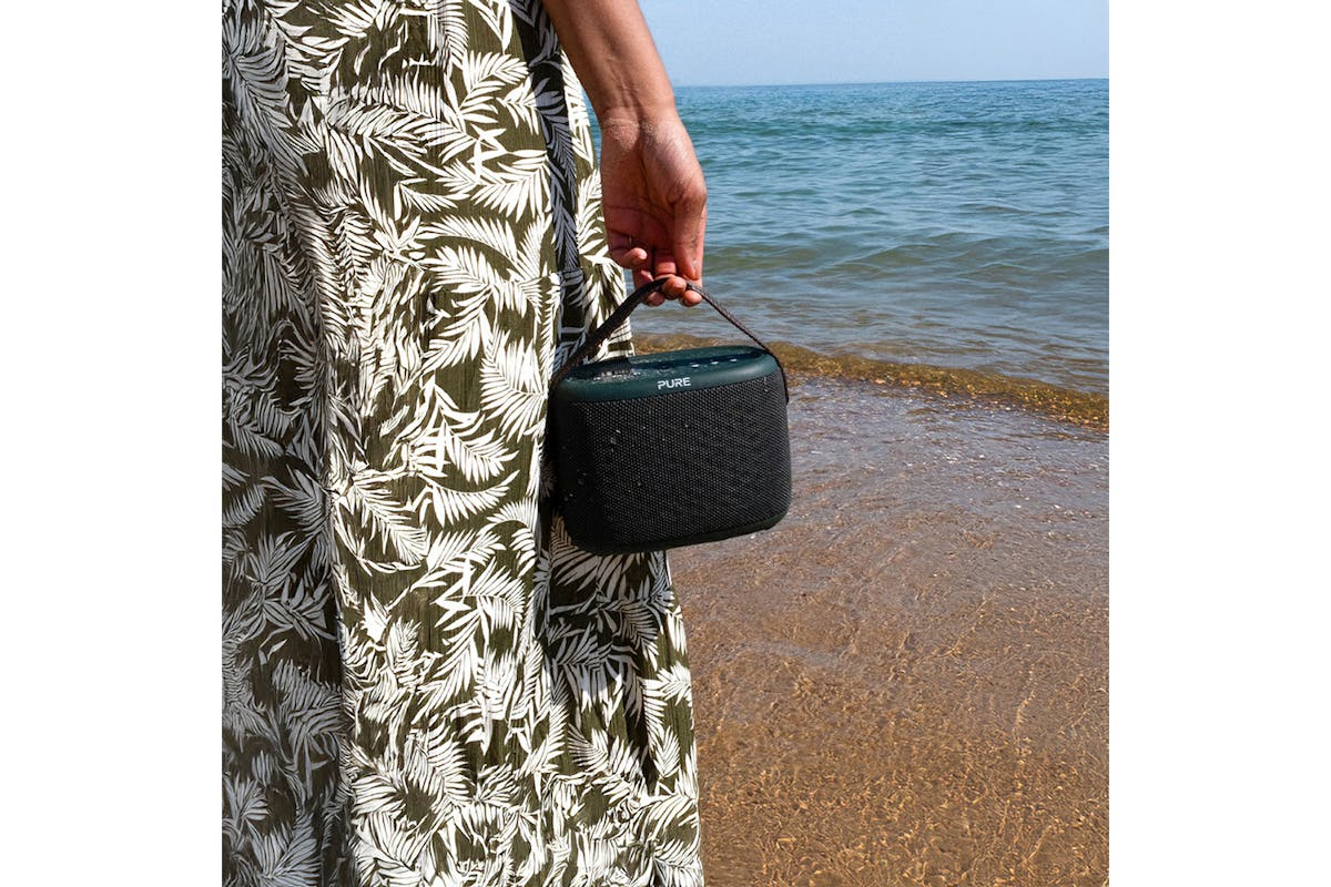 Pure Woodland Portable Bluetooth Speaker with Radio | Green-9