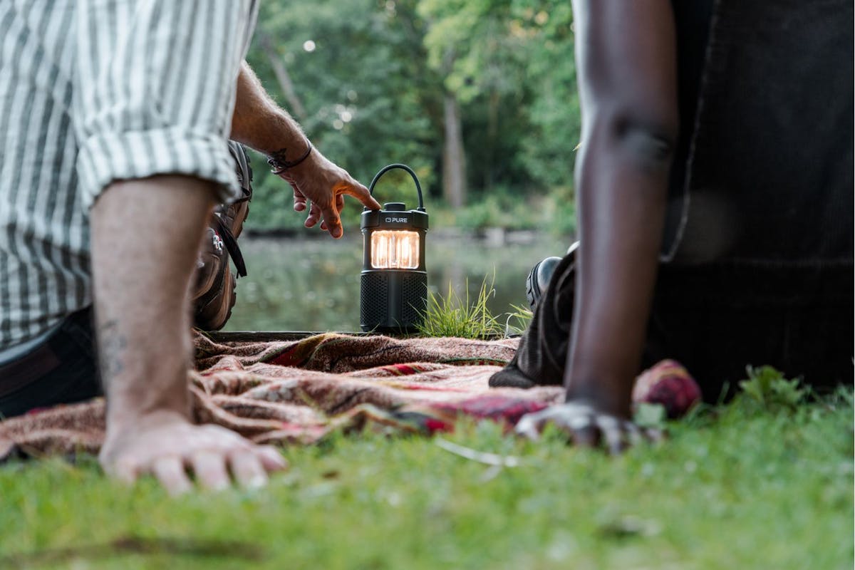 Pure Woodland Glow Bluetooth Speaker with Led Lamp | Green-7