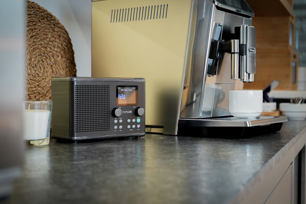 Pure Classic H4i Internet Radio | Black/Ash-2