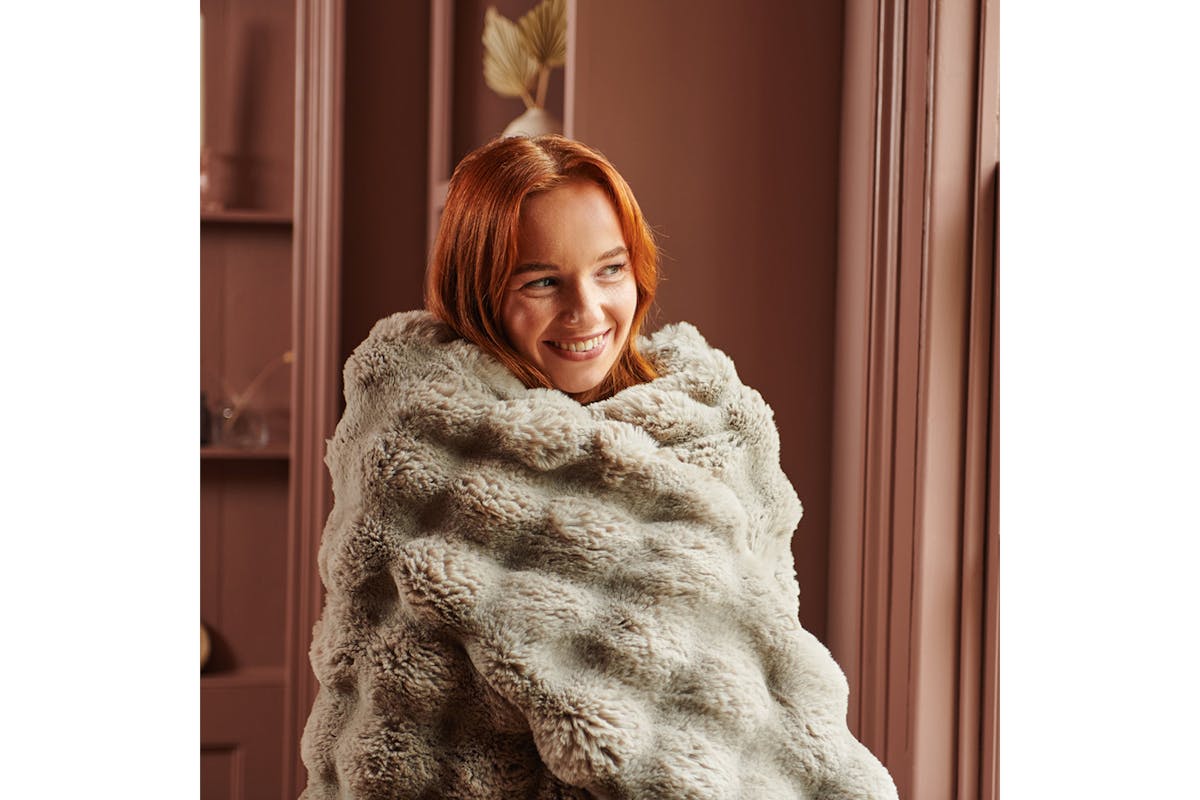 Dreamland Hygge Days Luxury Faux Fur Warming Throw | Mocha | 26042-3
