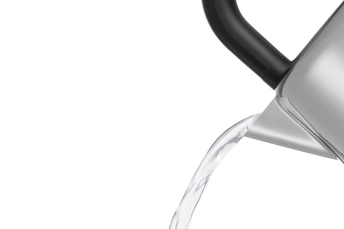 Russell Hobbs 1.5L Distinctions Kettle | 26422 | Titanium-3