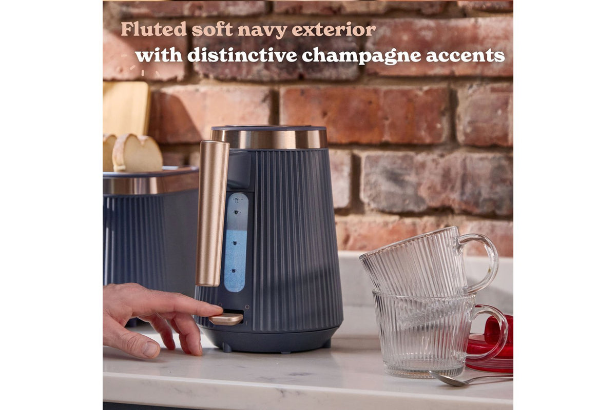 Russell Hobbs Bronte Kettle | 26752 | Navy Blue-3