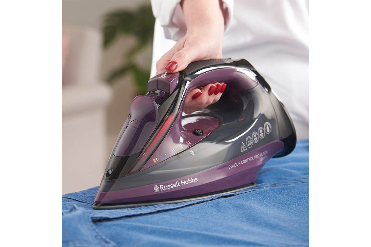 Russell Hobbs Control Pro Ultra Steam Iron | 27281 | Black/Purple-2