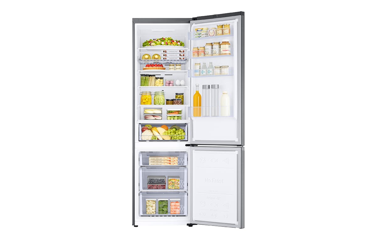 Samsung Series 5 Classic Fridge Freezer with SpaceMax  | RB38C602CS9/EU-2