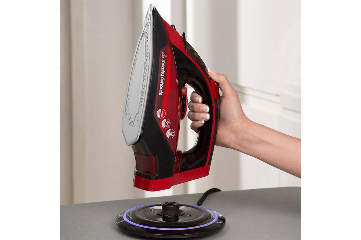 Morphy Richards 2400W Easy Charge Cordless Iron | 303250-9