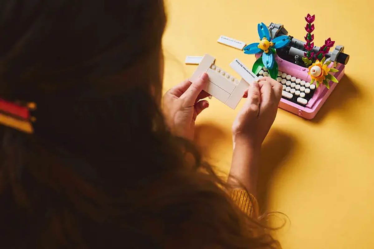 Lego Typewriter with Flowers 3 in 1 Building Toys Set-2