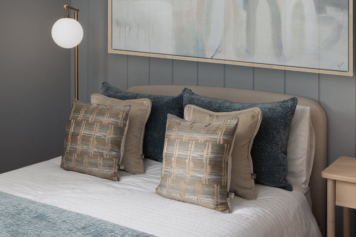 Iridessa Cushion | Blue | 43 x 43 cm-5