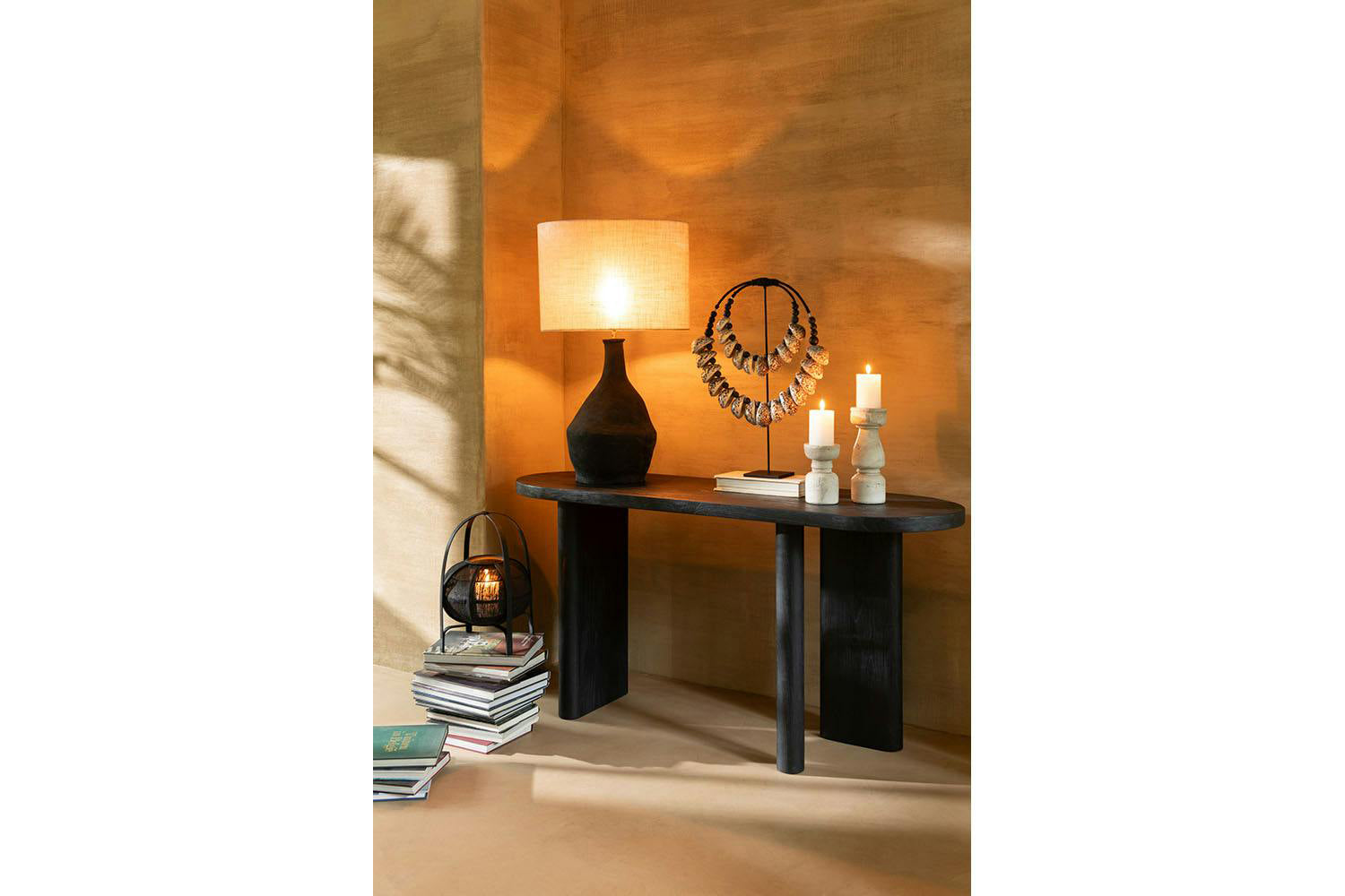 Decoration On Stand Shell | Black-2