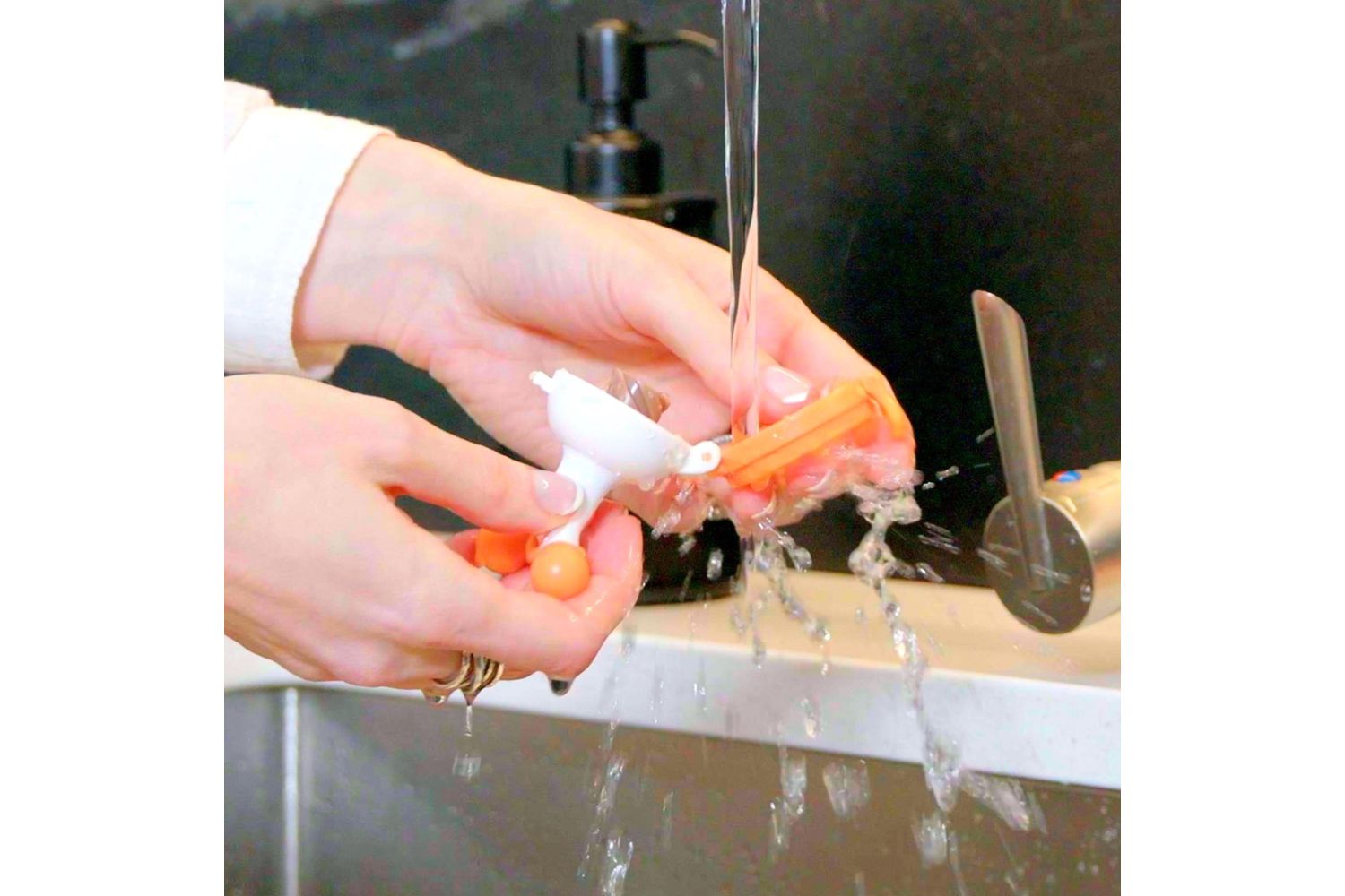 Fruuti Silicone Fruit Feeder-8