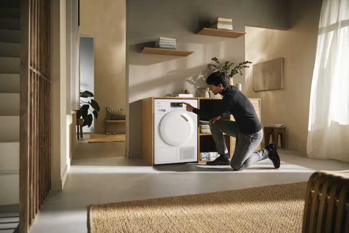 Miele 8kg Heat Pump Tumble Dryer | TEA525-2
