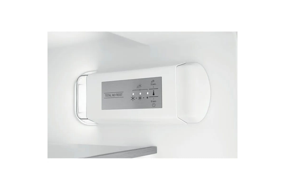 Hotpoint Integrated Fridge Freezer | HTC18T112UK-6