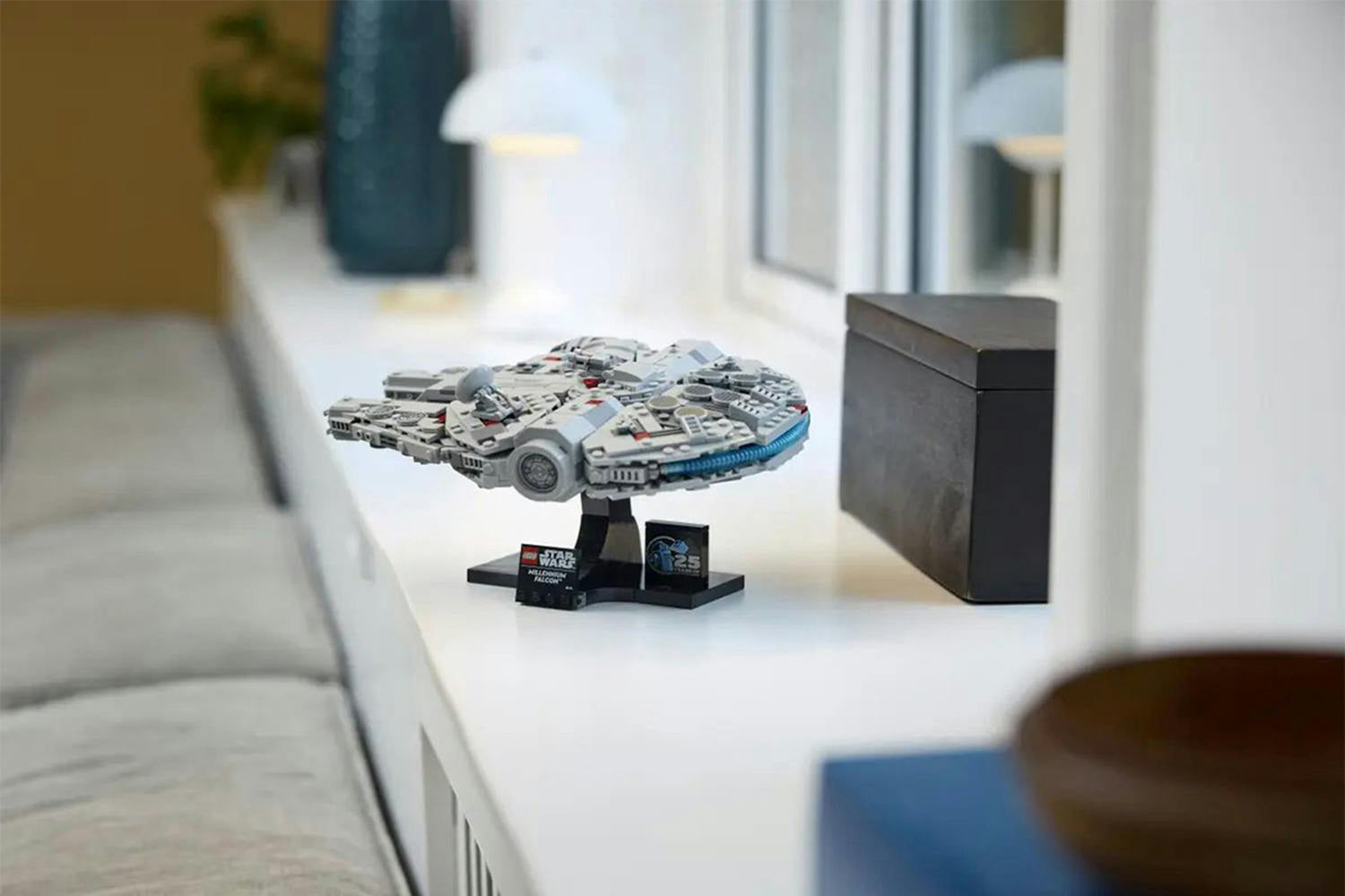 Lego Star Wars Millennium Falcon Building Toy Set-8