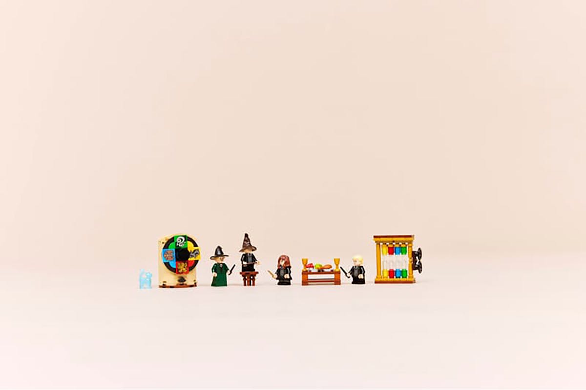 Lego Hogwarts Castle Sorting Hat Ceremony Building Toys Set-8
