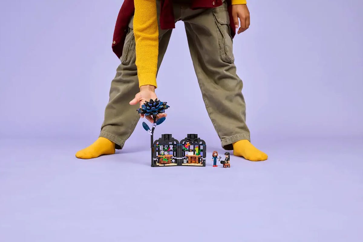 Lego Black Dahlia Flower Building Toys Set-9