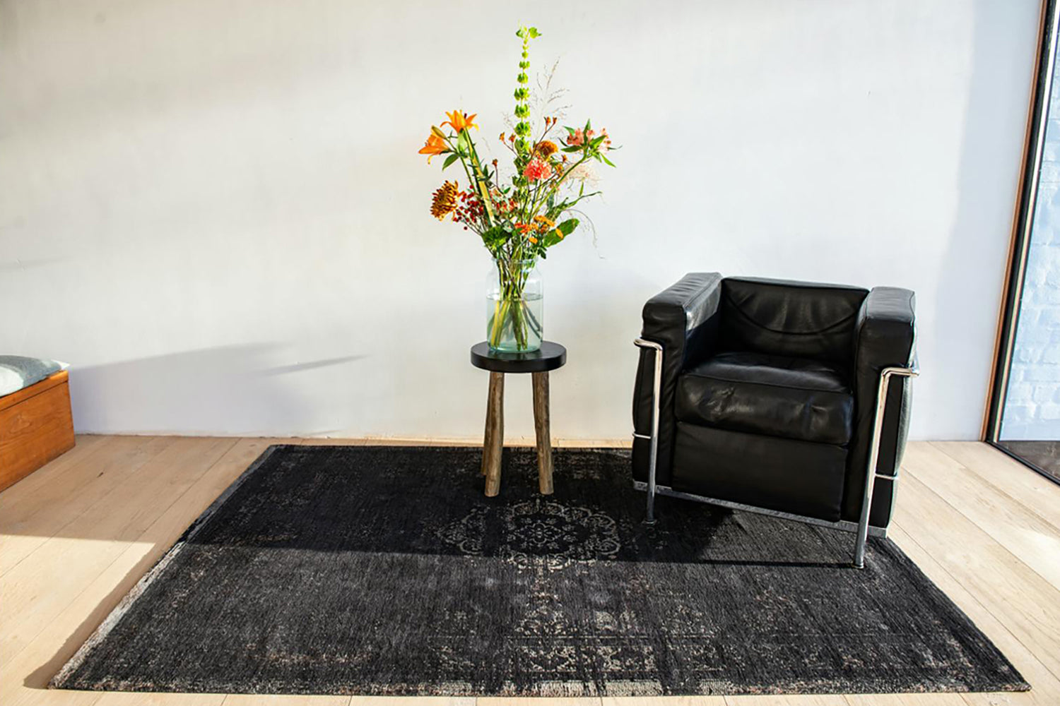 Louis De Poortere | Medallion Eco Rug | Mineral Black | 140 x 200 cm-11