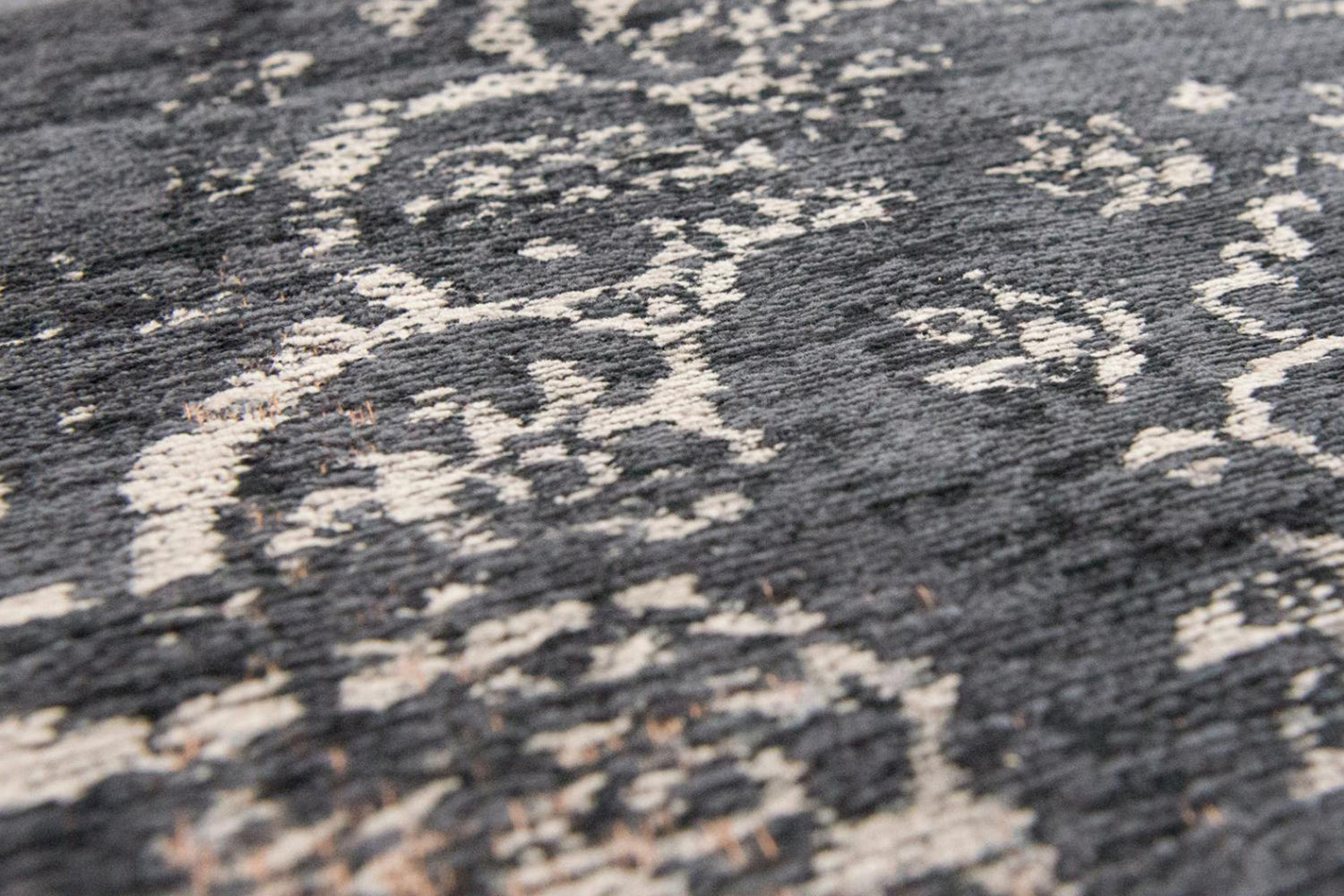 Louis De Poortere | Medallion Eco Rug | Mineral Black | 200 x 280 cm-13