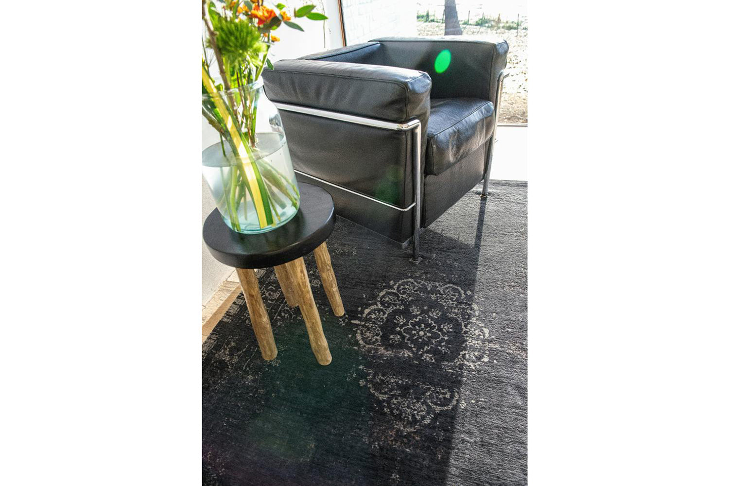 Louis De Poortere | Medallion Eco Rug | Mineral Black | 200 x 280 cm-7
