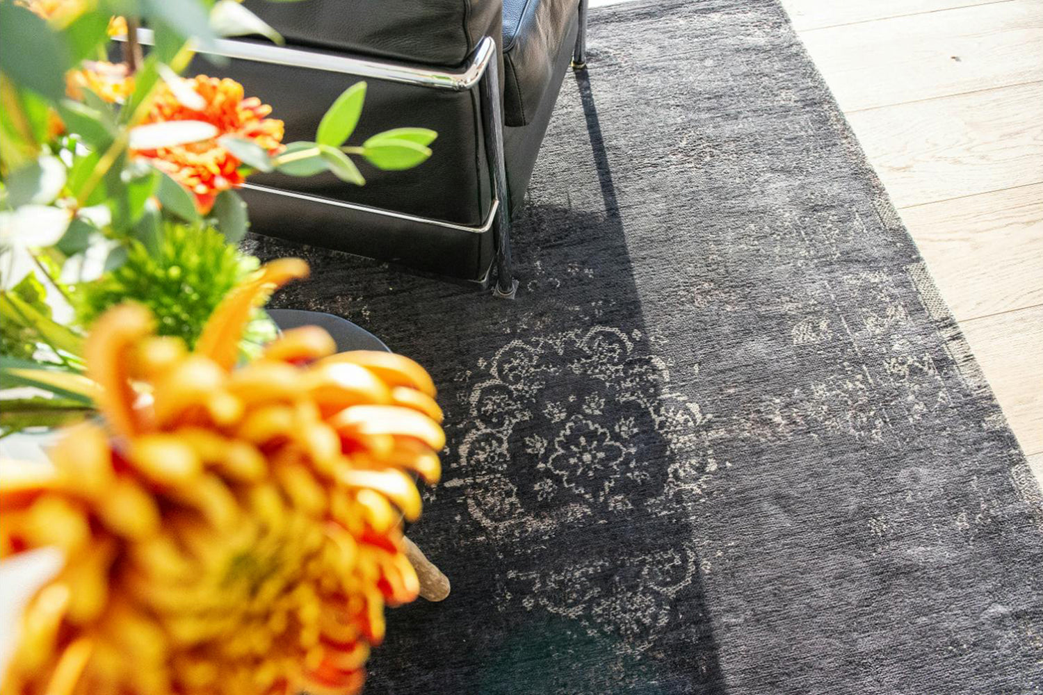 Louis De Poortere | Medallion Eco Rug | Mineral Black | 200 x 280 cm-8