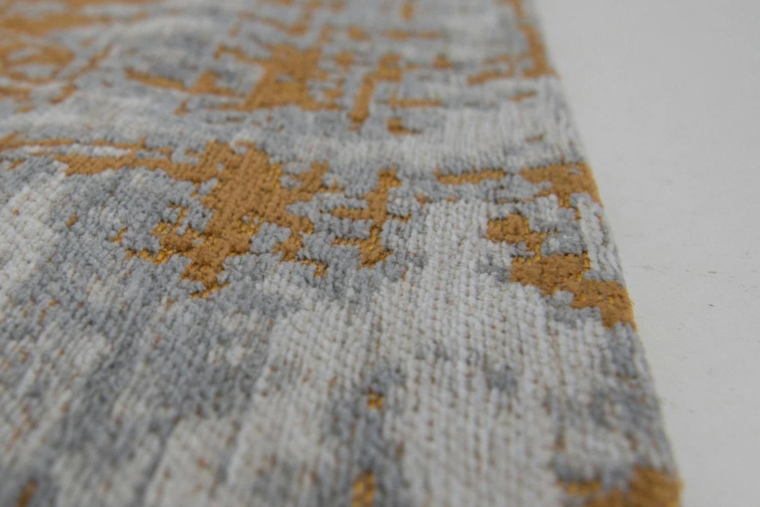 Louis De Poortere | Griff Columbus Gold Eco Rug | Gold/Grey | 200 x 280 cm-4