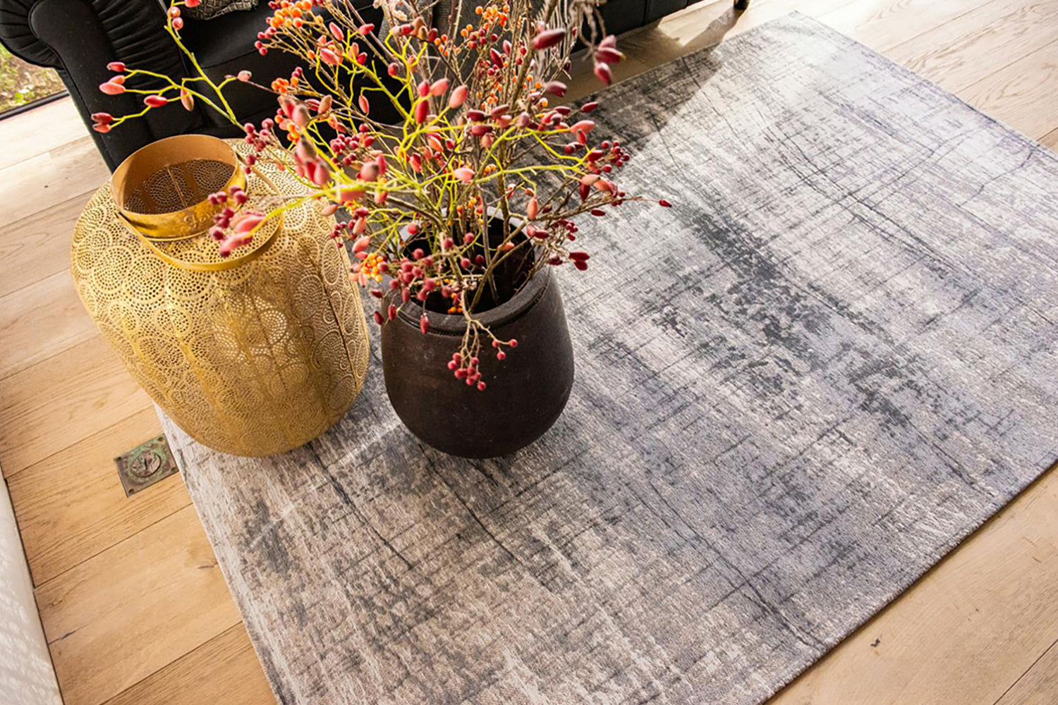 Louis De Poortere | Griff Jersey Stone Eco Rug | Grey/Black | 140 x 200 cm-16